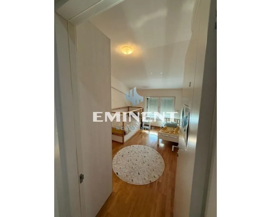 Rent, four bedroom apartment, 157m², Savski Venac, Beograd