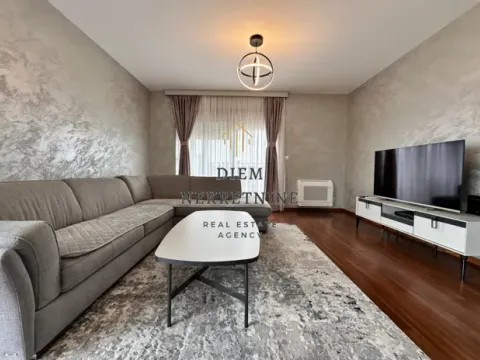 Rent, two bedroom apartment, 85m², Master Kvart, Podgorica - image 9