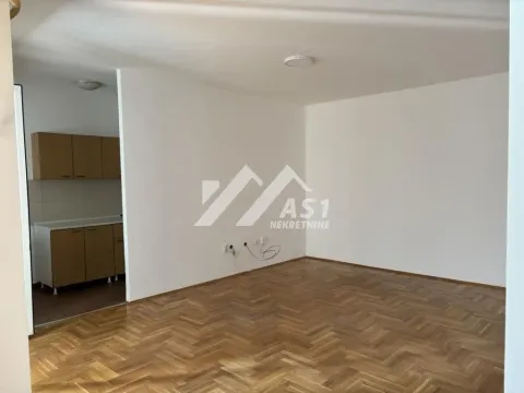 Stan in Novo naselje