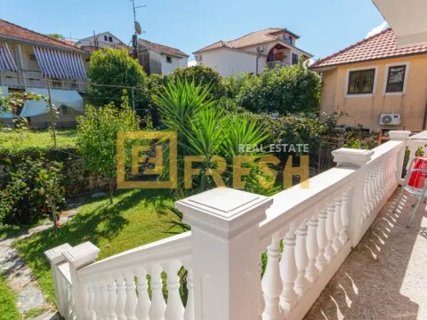 Prodaja, kuća, 266m², Herceg Novi, Crna Gora - image 1