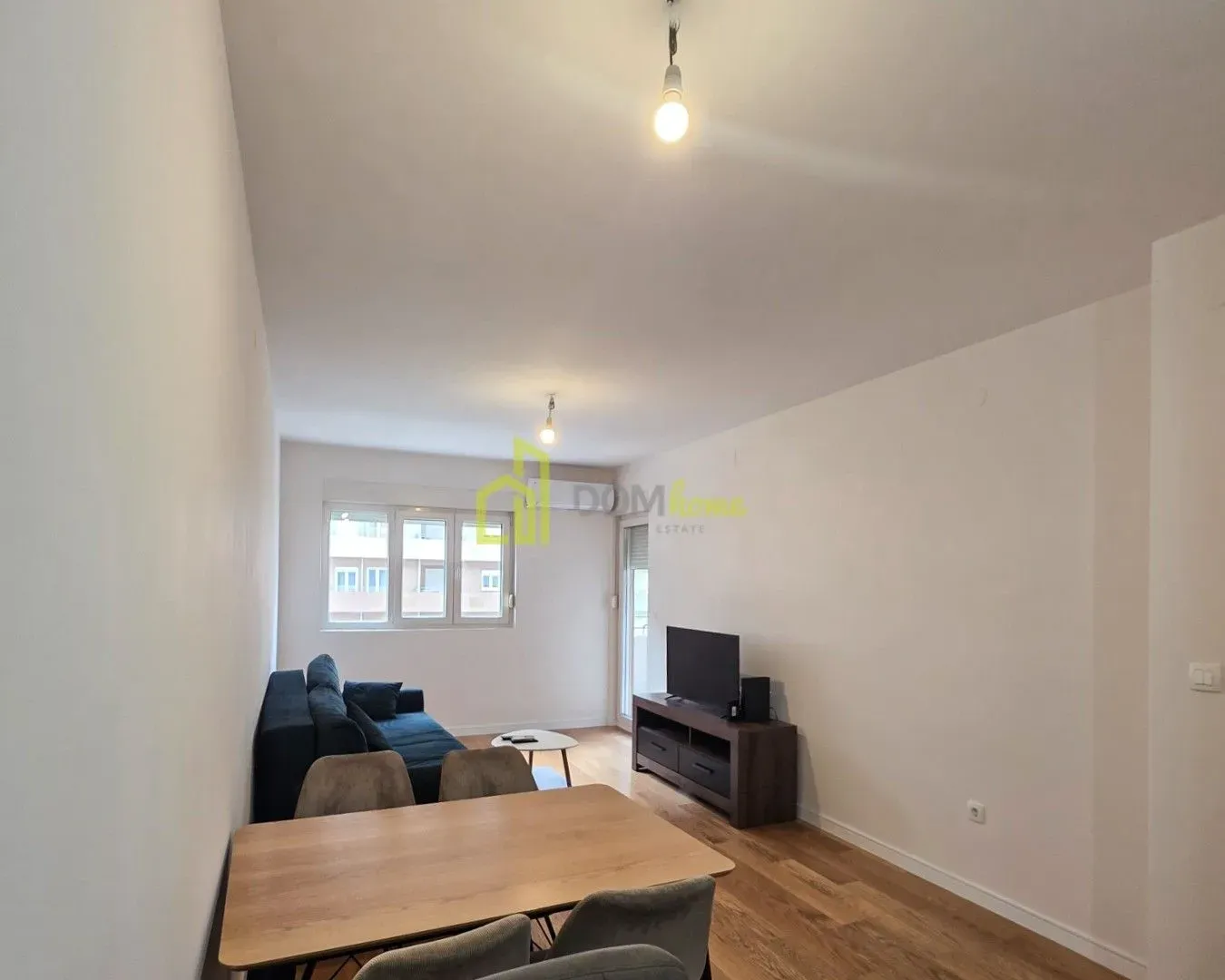 Izdavanje, jednosoban stan, 46m², Central Point, Podgorica