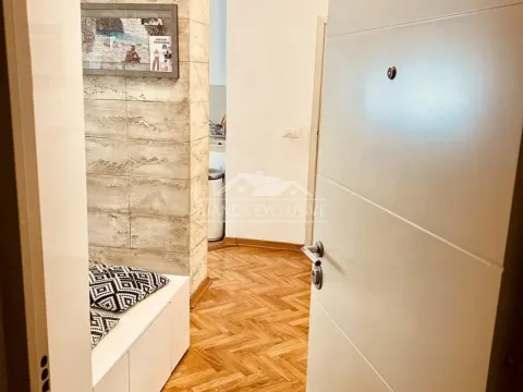 Sale, three bedroom apartment, 74m², Vračar Sve Podlokacije, Beograd - image 12