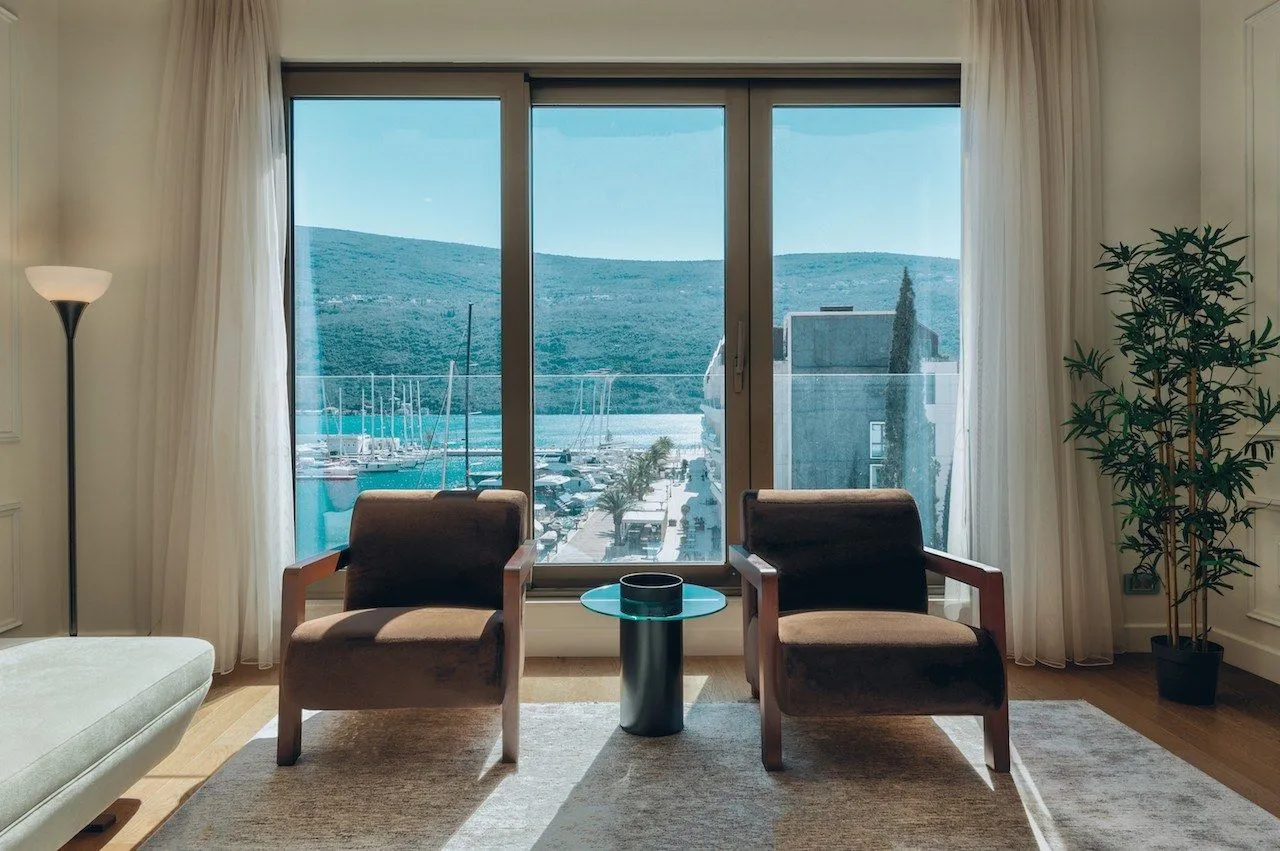 Prodaja, četvorosoban stan, 266m², Kumbor, Herceg Novi