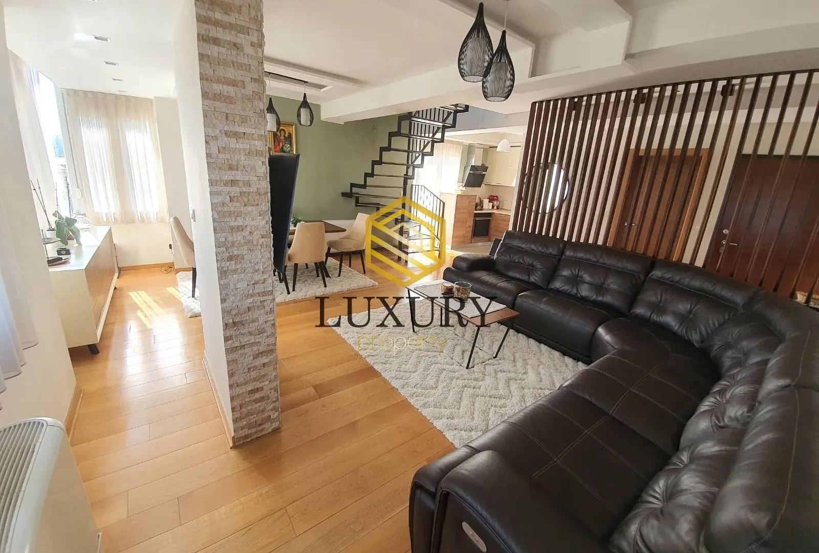 Prodaja, četvorosoban stan, 154m², Zabjelo, Podgorica