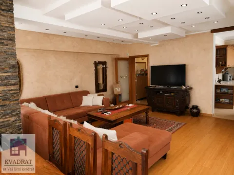 Prodaja, četvorosoban stan, 115m², Grbavica, Novi Sad Sve Podlokacije - image 2