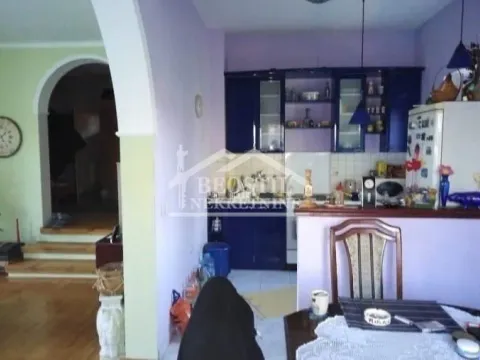 Prodaja, kuća, 197m², Ledine, Beograd - image 4