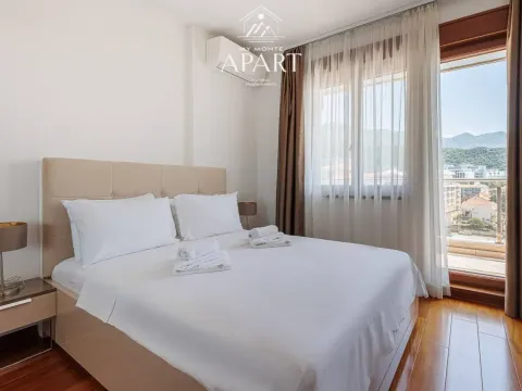 Izdavanje, trosoban stan, 107m², Bečići, Budva - image 5