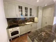 Izdavanje, četvorosoban stan, 170m², Čubura, Beograd - image 9