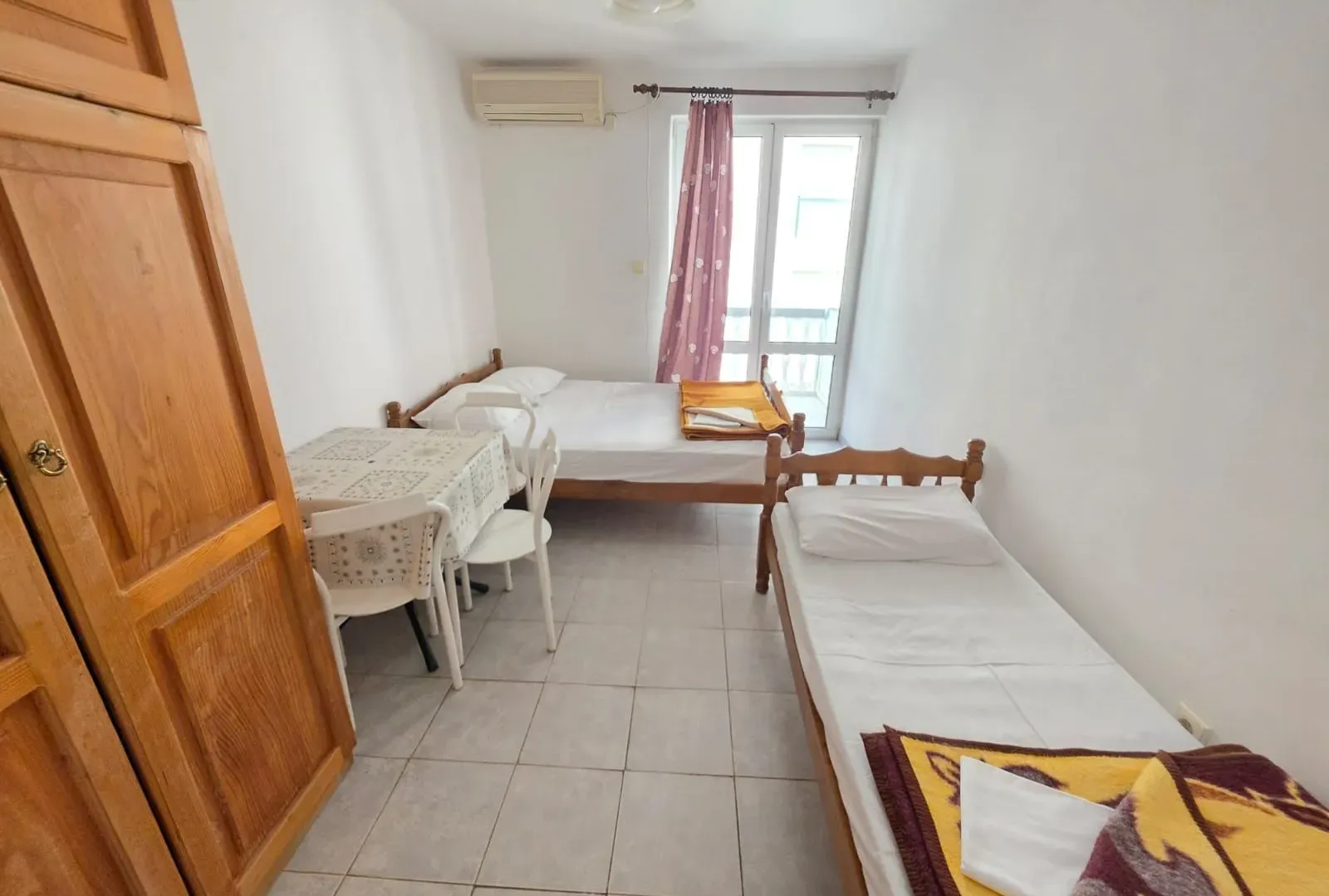 Sale, house, 368m², Bečići, Budva