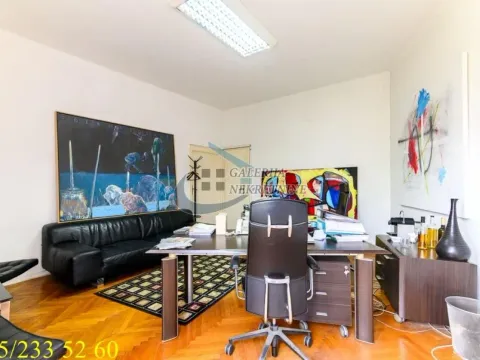 Prodaja, četvorosoban stan, 120m², Stari Grad, Beograd - image 3