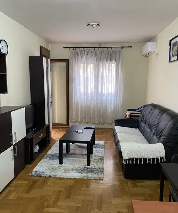 Rent, one bedroom apartment, 45m², Stari Aerodrom, Podgorica