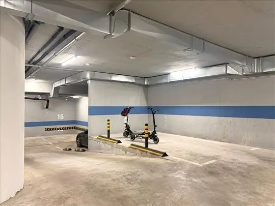 Prodaja, četvorosoban stan, 117m², Autokomanda, Voždovac Sve Podlokacije