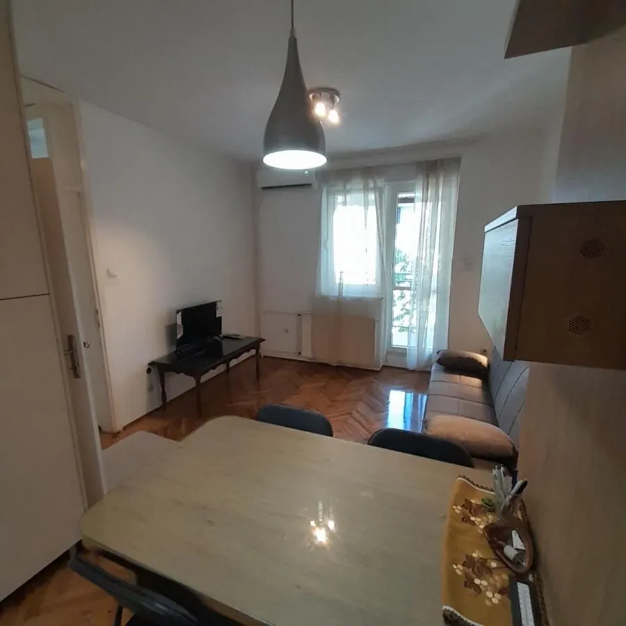 Izdavanje, jednosoban stan, 39m², Grbavica, Novi Sad Sve Podlokacije