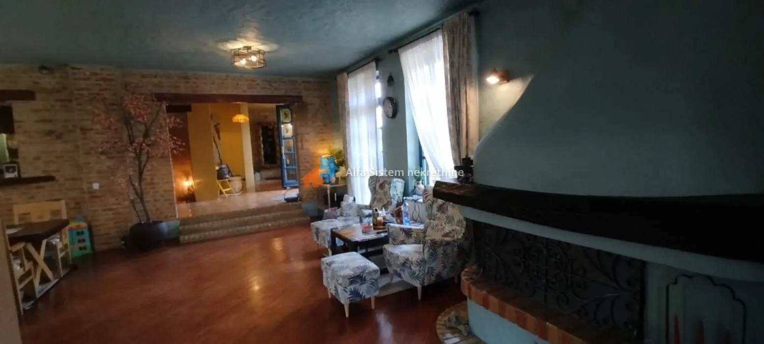 Rent, house, 360m², Banjica, Voždovac Sve Podlokacije