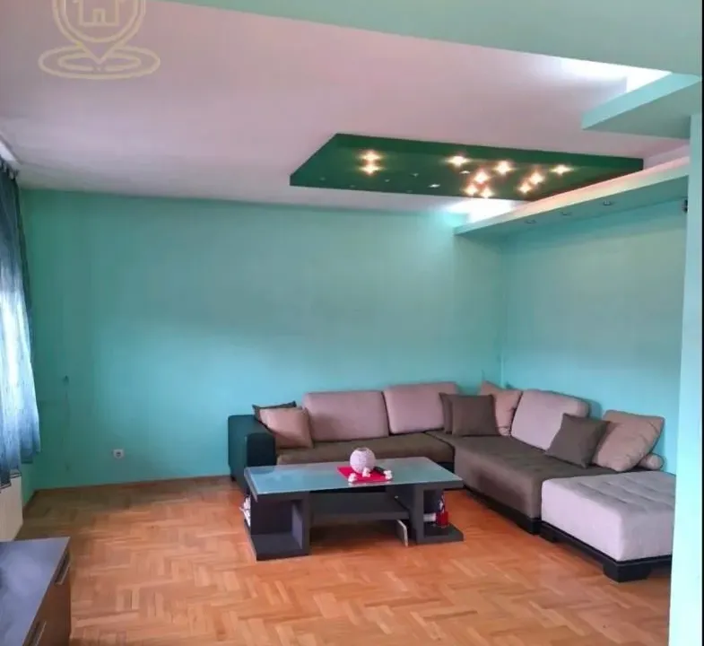 Prodaja, trosoban stan, 104m², Palilula, Niš