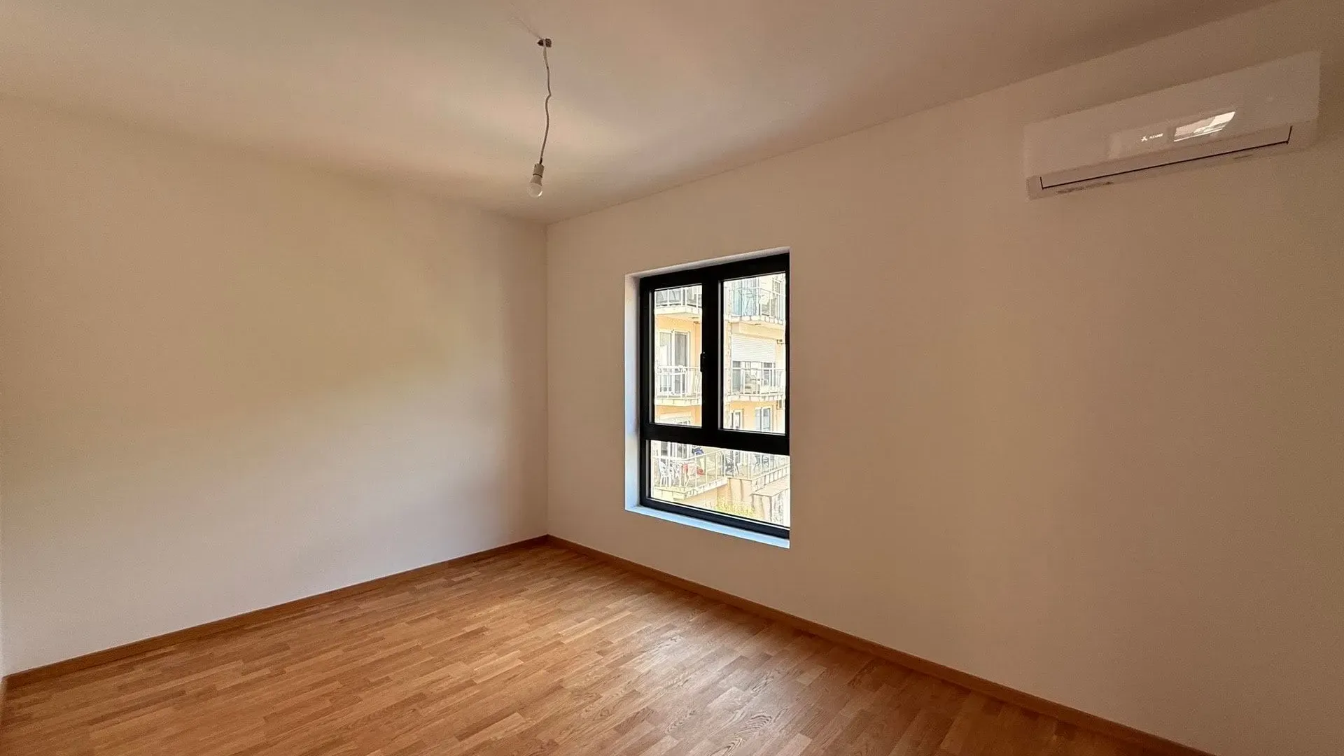 Sale, two bedroom apartment, 64m², Bečići, Budva