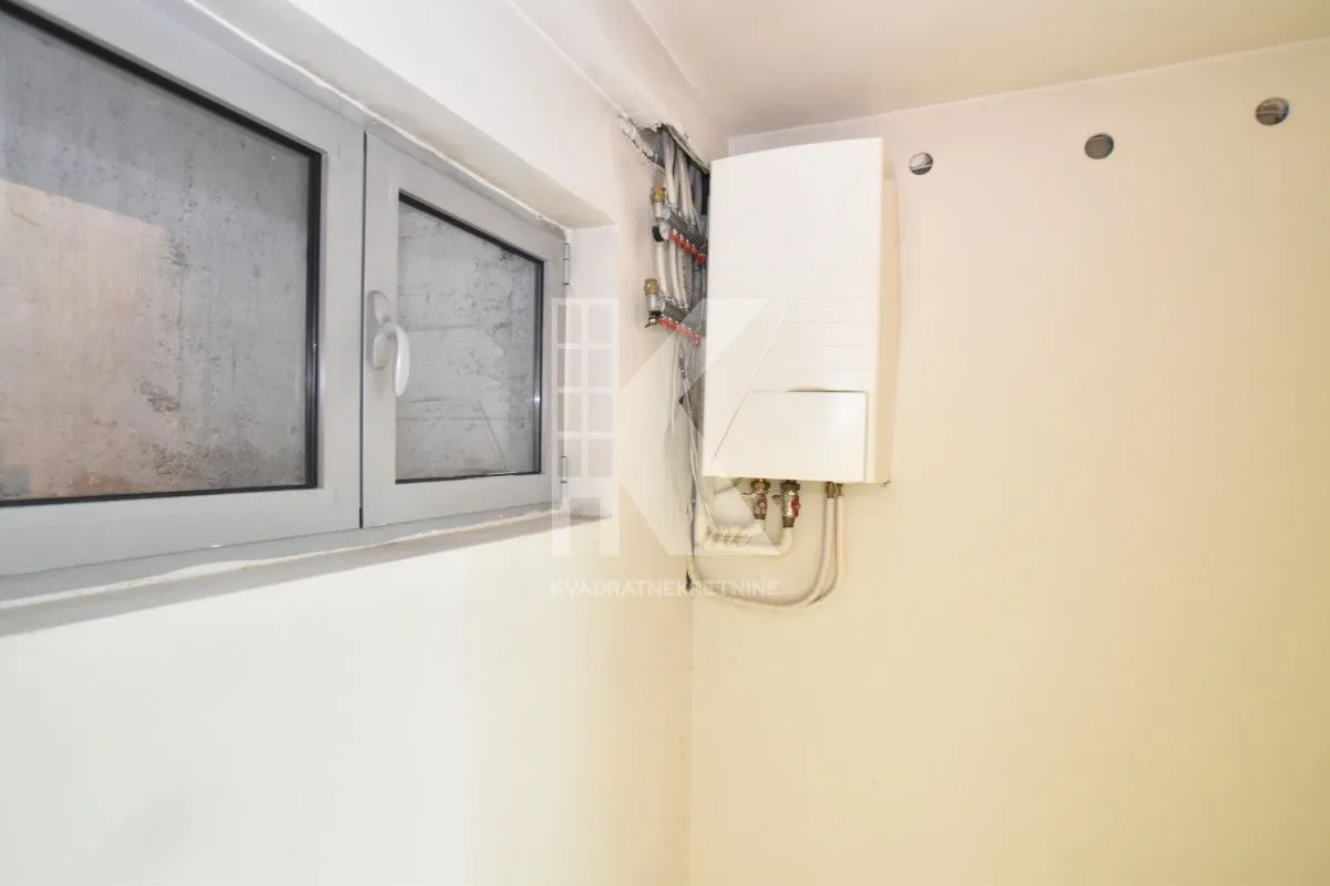 Rent, office space, 155m², Stari Aerodrom, Podgorica