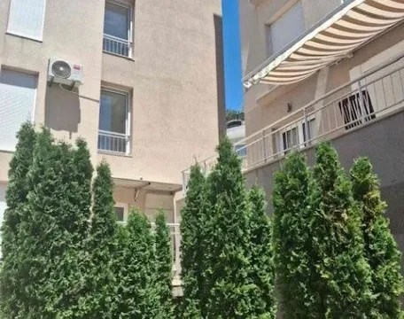 Izdavanje, dvosoban stan, 67m², Tivat, Crna Gora - image 7