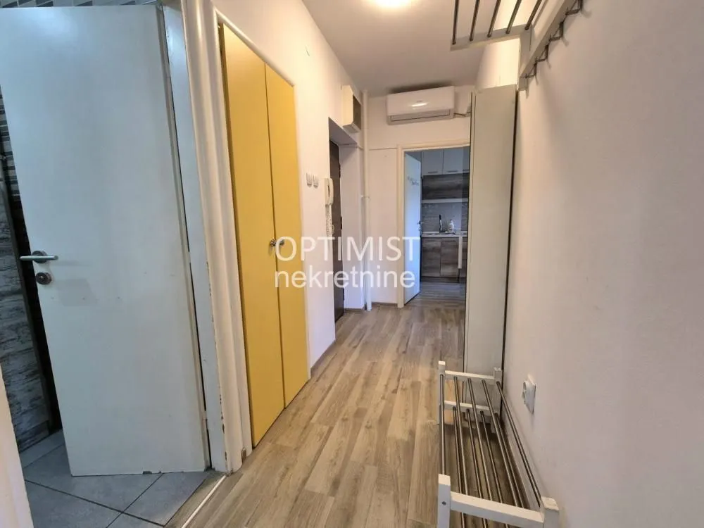 Rent, two bedroom apartment, 55m², Banovo Brdo, Beograd