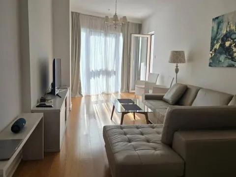 Rent, one bedroom apartment, 77m², Centar, Budva - image 8