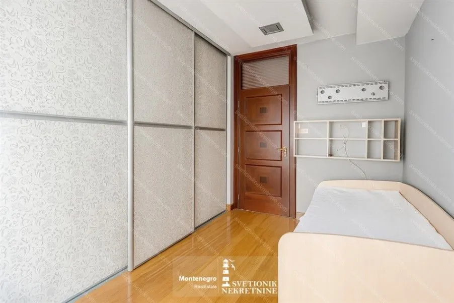 Prodaja, dvosoban stan, 77m², Igalo, Herceg Novi