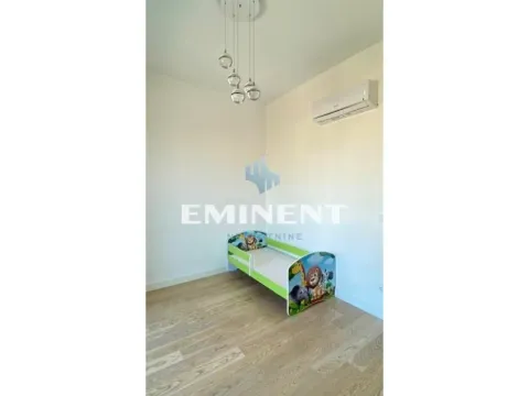 Izdavanje, trosoban stan, 90m², Savski Venac, Beograd - image 10