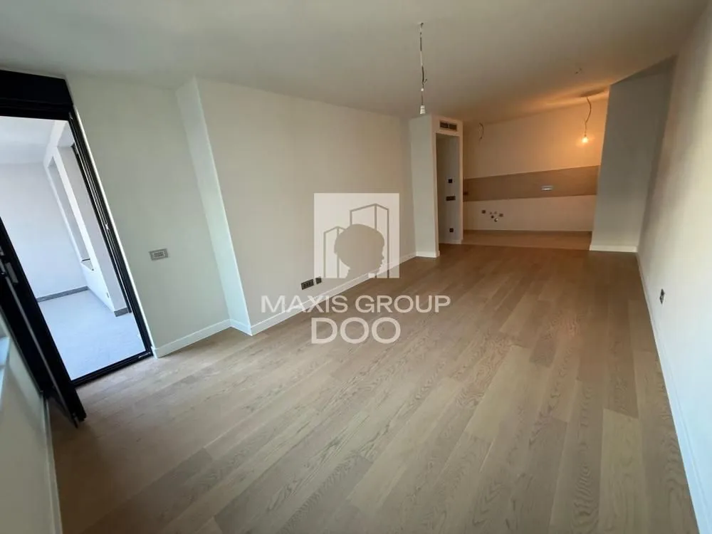Izdavanje, trosoban stan, 73m², Novi Beograd Blok 65, Novi Beograd Sve Podlokacije