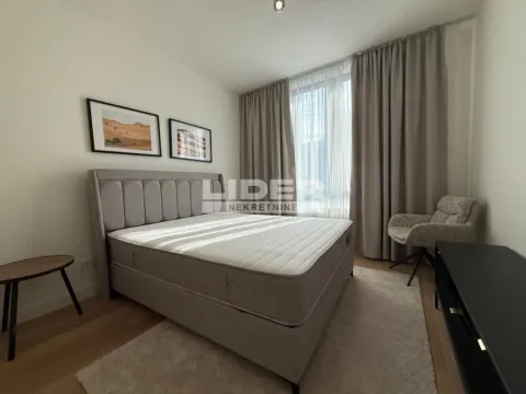 Izdavanje, trosoban stan, 86m², Savski Venac, Beograd - image 6