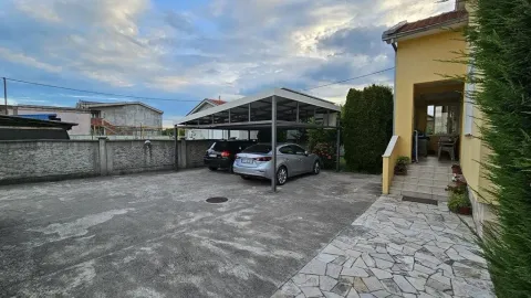 Sale, house, 80m², Tološi, Podgorica - image 6