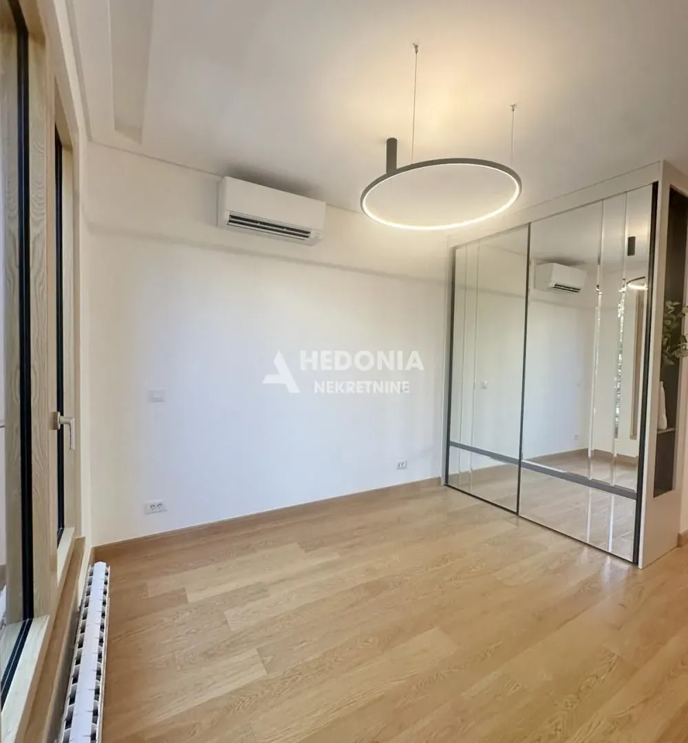 Rent, office space, 94m², Kalenić Pijaca, Vračar Sve Podlokacije