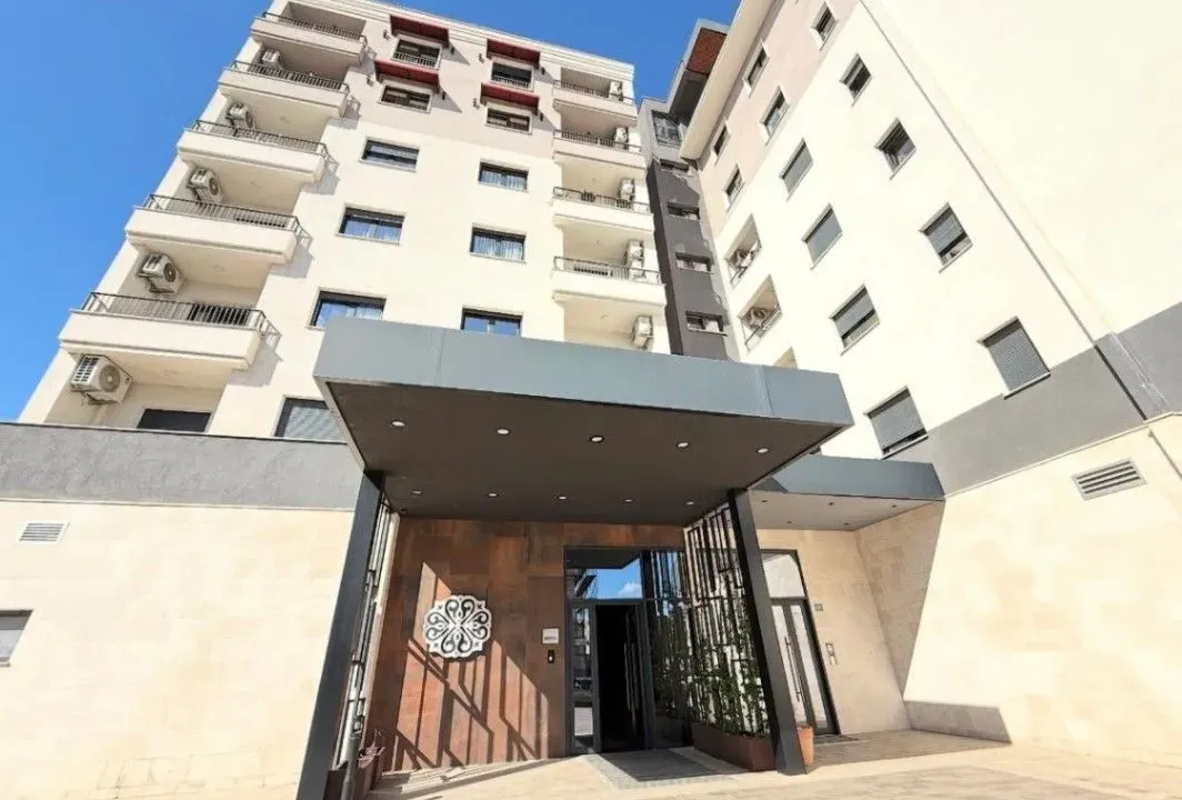 Izdavanje, dvosoban stan, 68m², Zabjelo, Podgorica