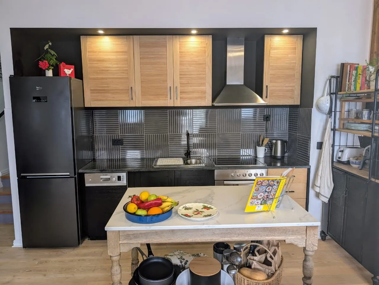 Prodaja, trosoban stan, 111m², Krašići, Tivat