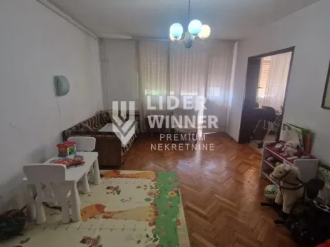 Prodaja, trosoban stan, 77m², Čubura, Beograd - image 10