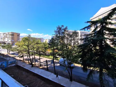 Rent, apartment, 40m², Central Point, Podgorica - image 9