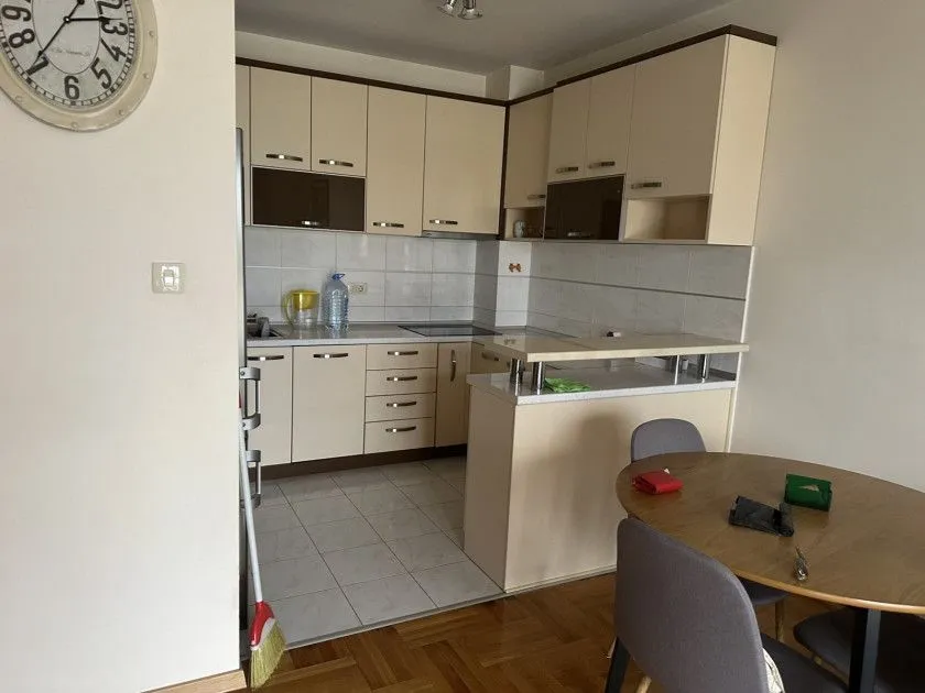 Rent, three bedroom apartment, 84m², Pobrežje, Podgorica
