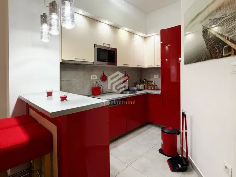 Rent, two bedroom apartment, 78m², Vezirov Most, Podgorica - image 5