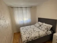 Izdavanje, jednosoban stan, 45m2, Pobrežje, Podgorica