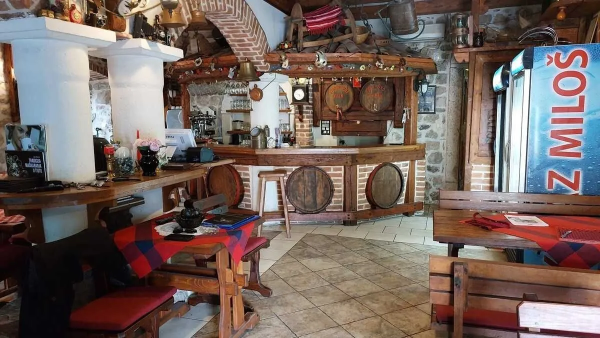 Prodaja, kuća, 420m², Prčanj, Kotor