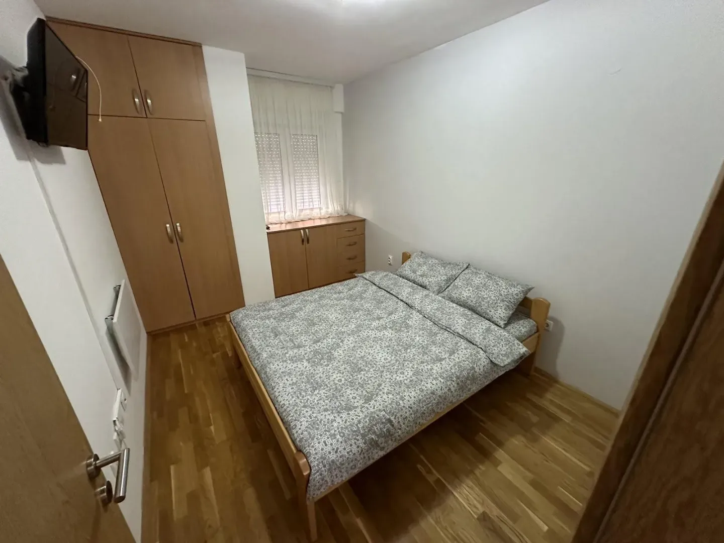 Izdavanje, jednosoban stan, 47m², Ljubović, Podgorica