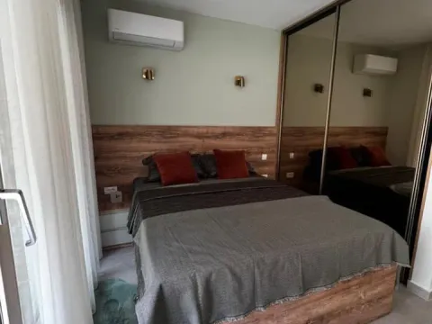 Sale, one bedroom apartment, 29m², Kotor, Crna Gora - image 4