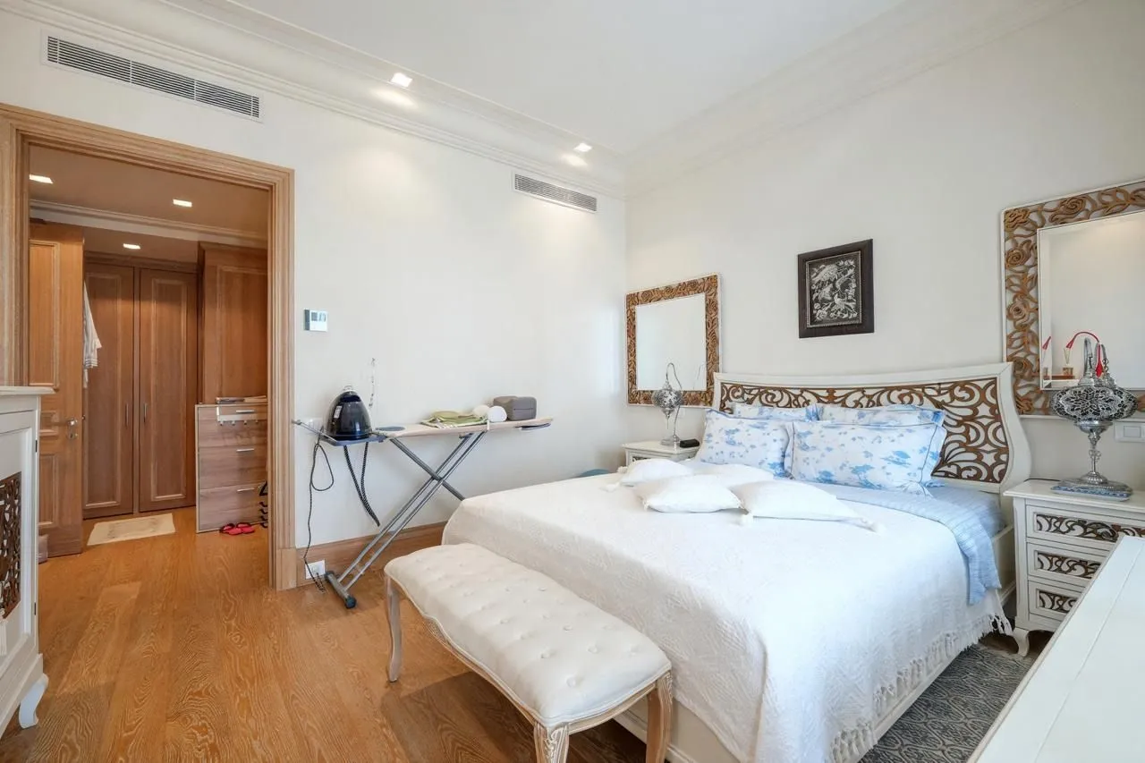 Prodaja, dvosoban stan, 135m², Porto Montenegro, Tivat