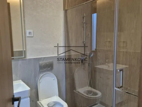 Izdavanje, četvorosoban stan, 95m², Adamovićevo Naselje, Novi Sad Sve Podlokacije - image 7