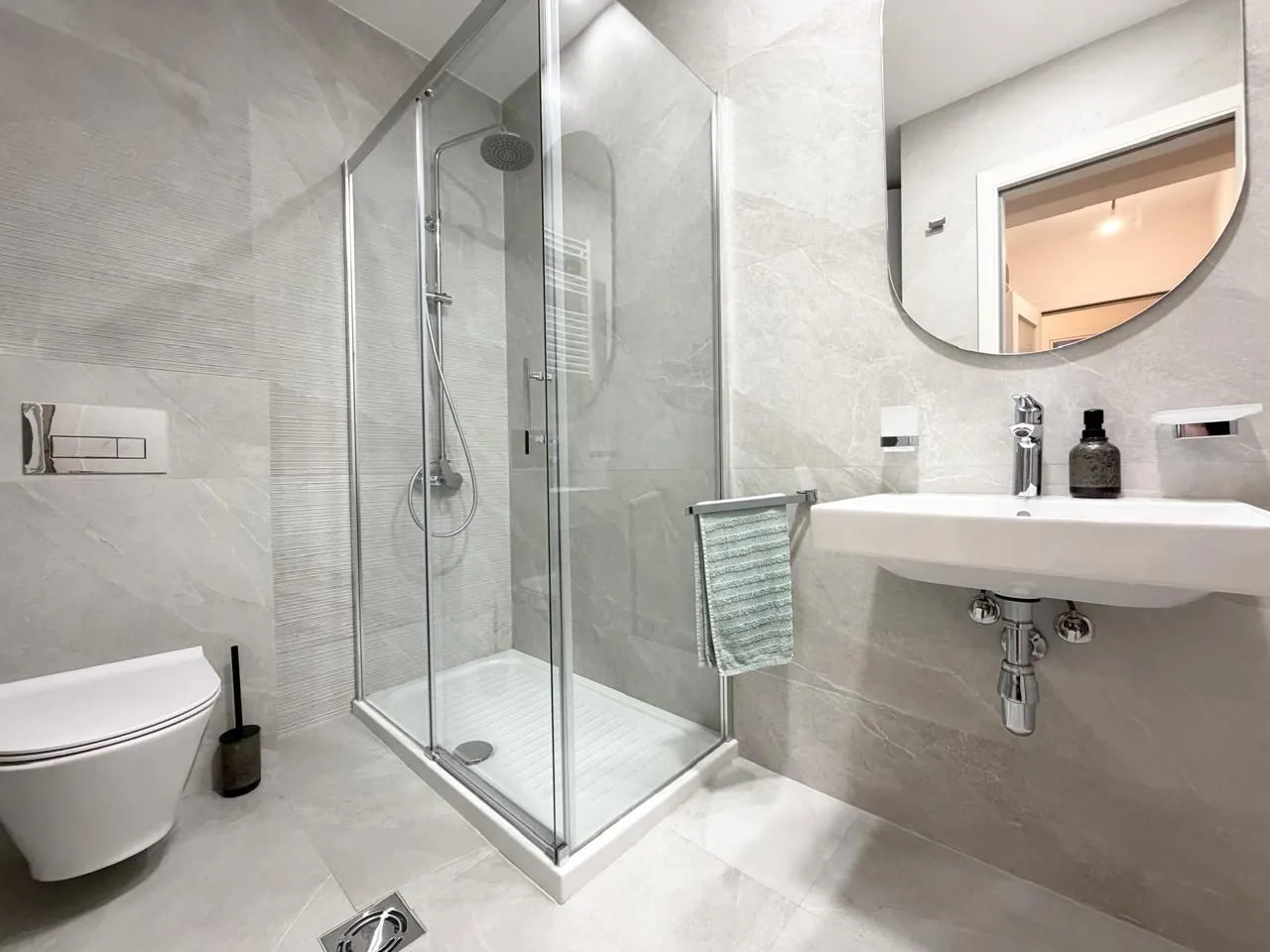 Prodaja, dvosoban stan, 68m², Central Point, Podgorica
