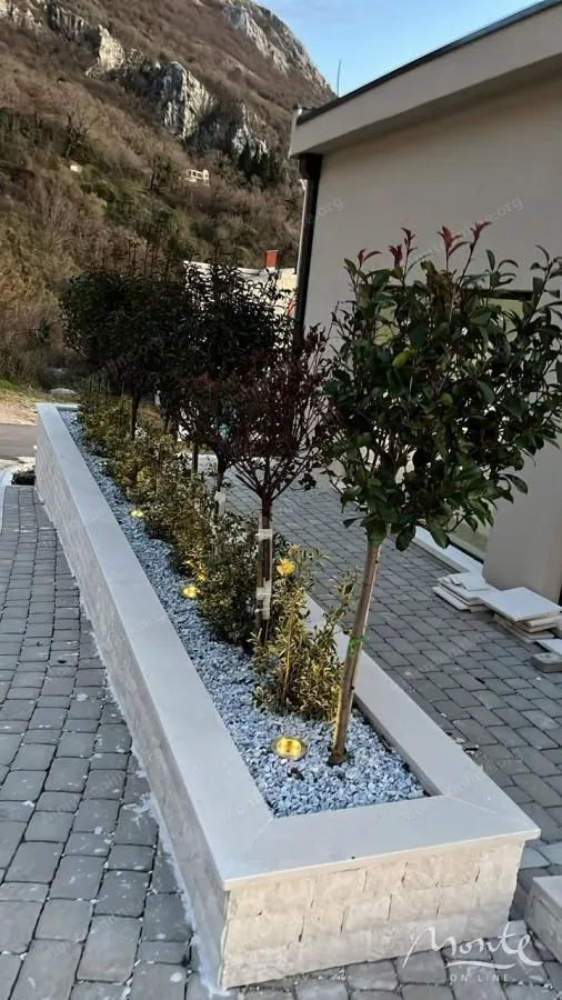 Sale, house, 330m², Kuljače, Budva