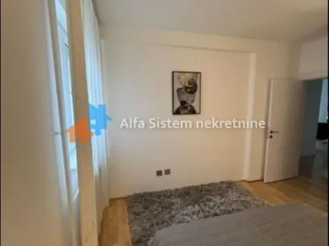 Izdavanje, četvorosoban stan, 120m², Savski Venac, Beograd - image 10