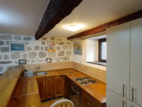 Prodaja, trosoban stan, 88m², Kotor, Crna Gora - image 8