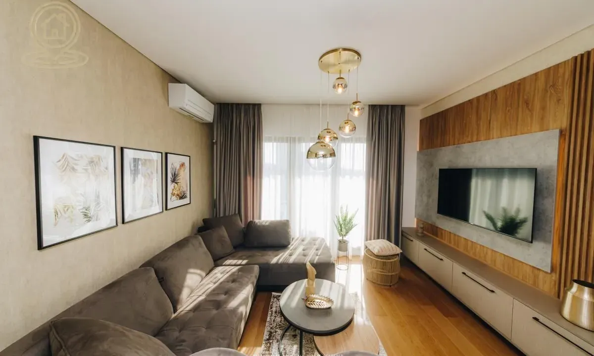 Izdavanje, jednosoban stan, 45m², Savski Venac, Beograd