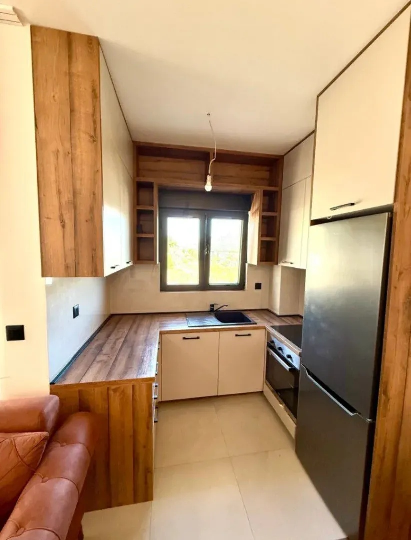 Izdavanje, jednosoban stan, 48m², Gorica C, Podgorica