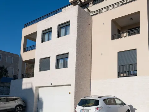 Sale, two bedroom apartment, 63m², Pod Kuk, Tivat - image 28