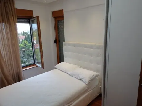 Rent, four bedroom apartment, 140m², Centar, Podgorica - image 7